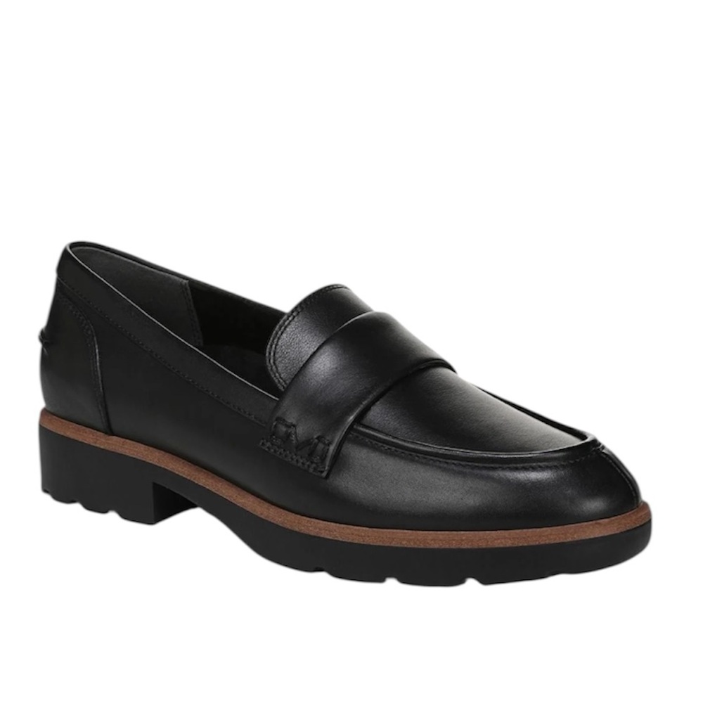 SOLD Vionic | Women’s Black Leather Cleo Loafers Size 9 Wide